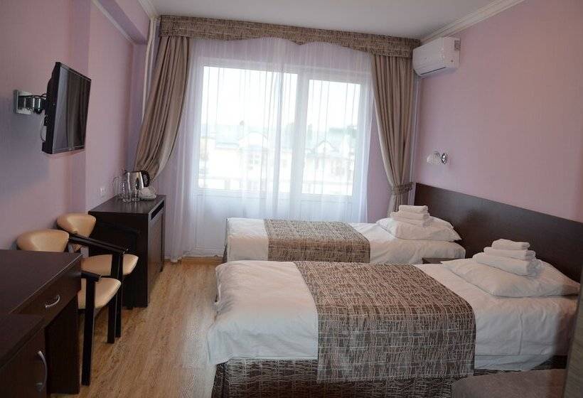 پانسیون Pansionat Iskra