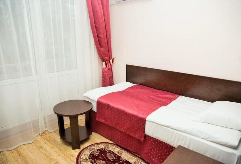 پانسیون Pansionat Iskra