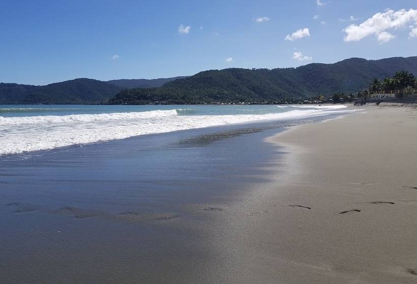 پانسیون Surf & Chill Inn