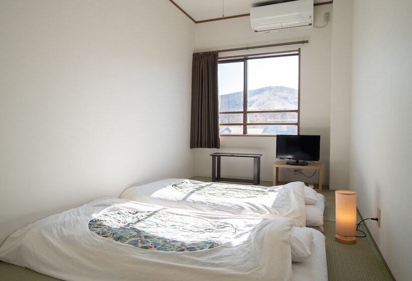 پانسیون Tabist Lakeside In Fujinami Yamanakako