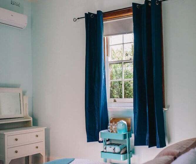 Пансион Auburn Garden Suites