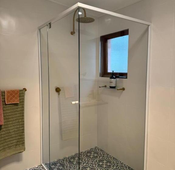 Пансион Auburn Garden Suites