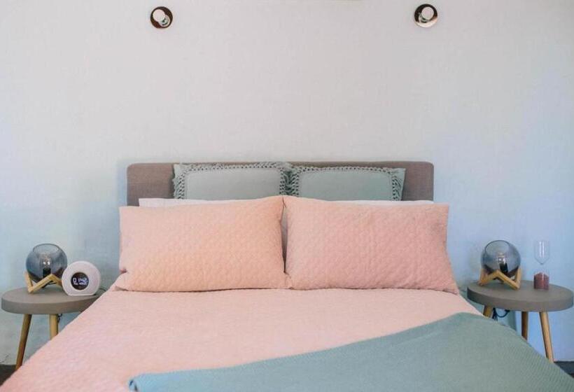 Пансион Auburn Garden Suites