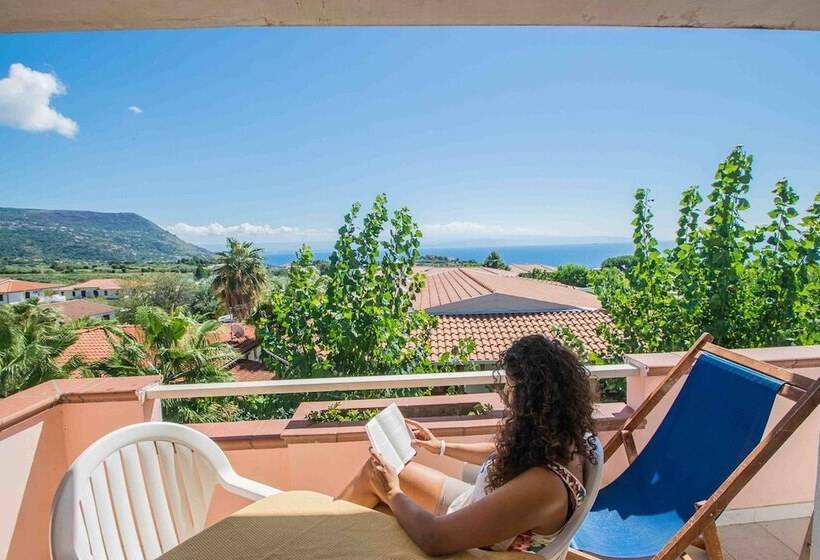 레지던스 Villaggio Costa Real