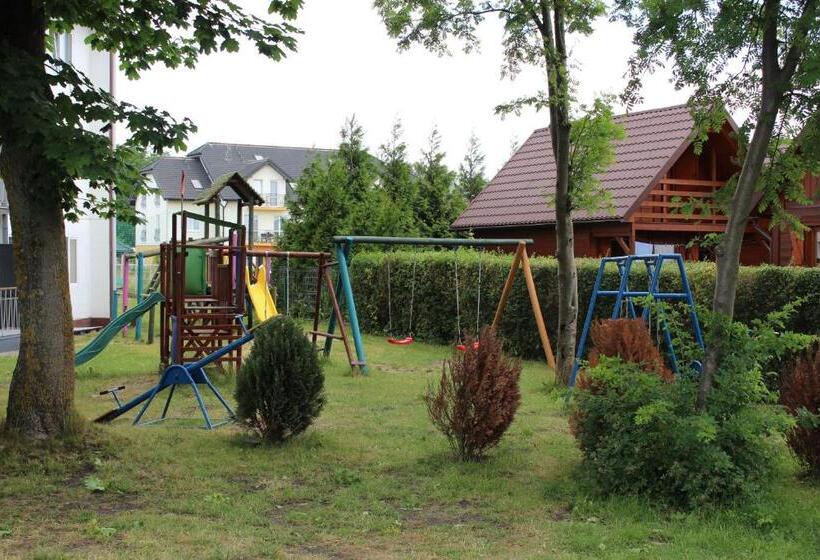 אתר נופש Owr Piramida 2