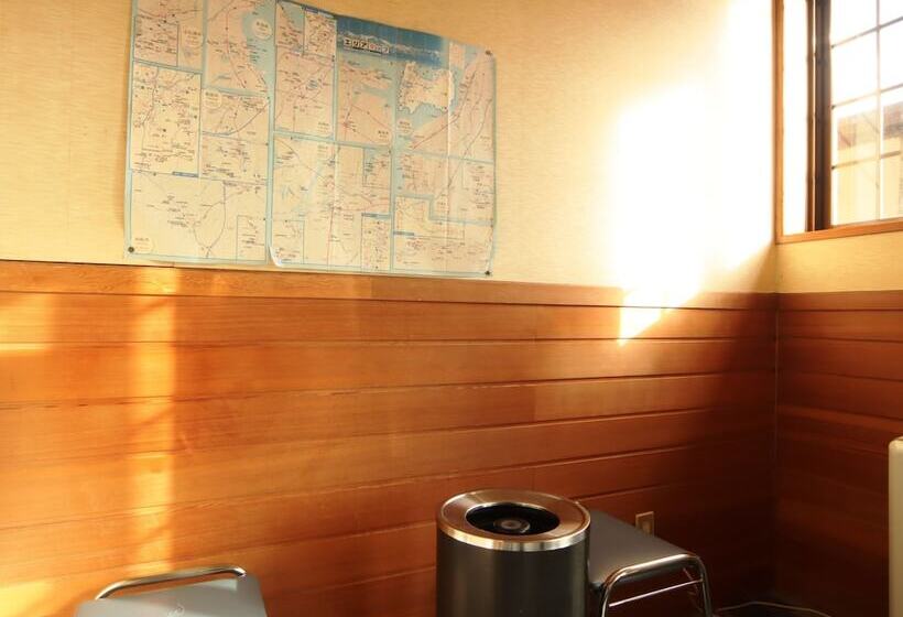 료칸 Tuji Wakuwaku Land Minshuku Chaya