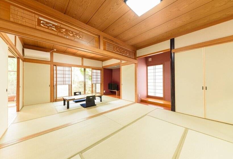 ريوكان Yufuin Iyotomi