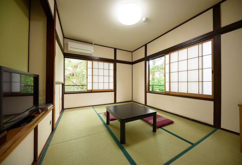 ريوكان Yufuin Iyotomi