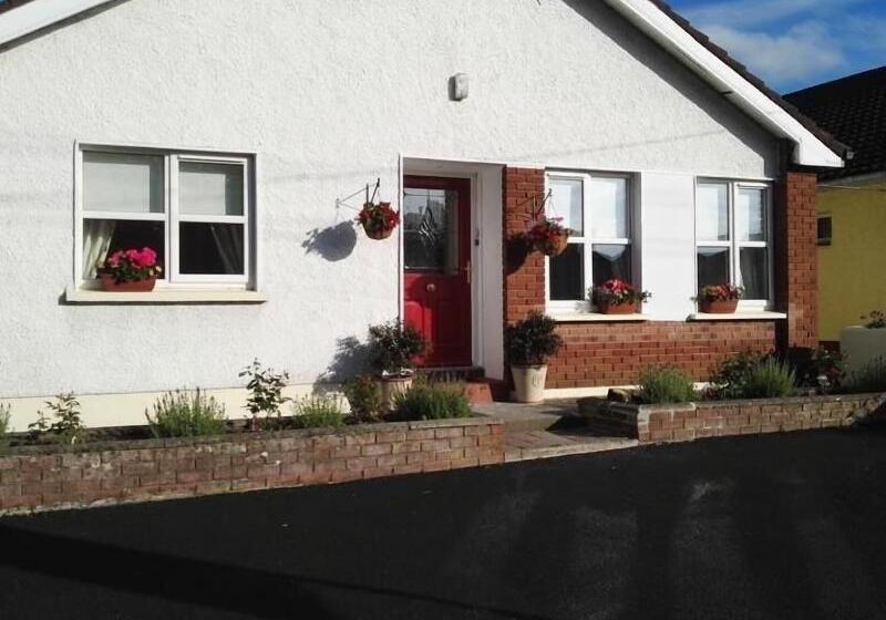 تختخواب و صبحانه The Vee Guest Accommodation