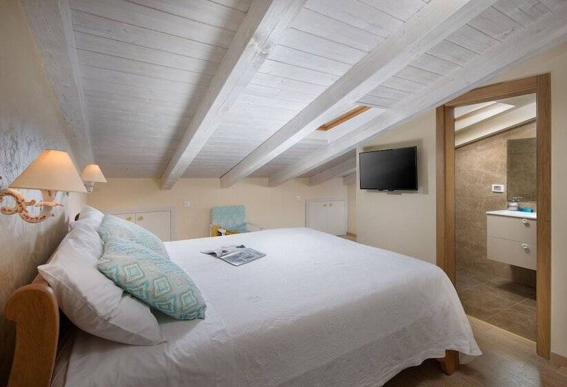 Valdibora Sea View Residence