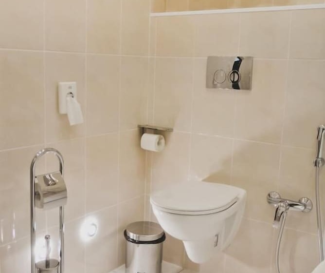 7 Avenue Hotel & Spa