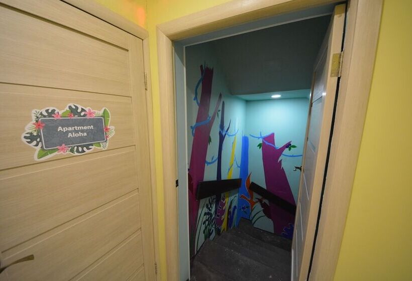 旅馆 Capsule Hotel Aloha