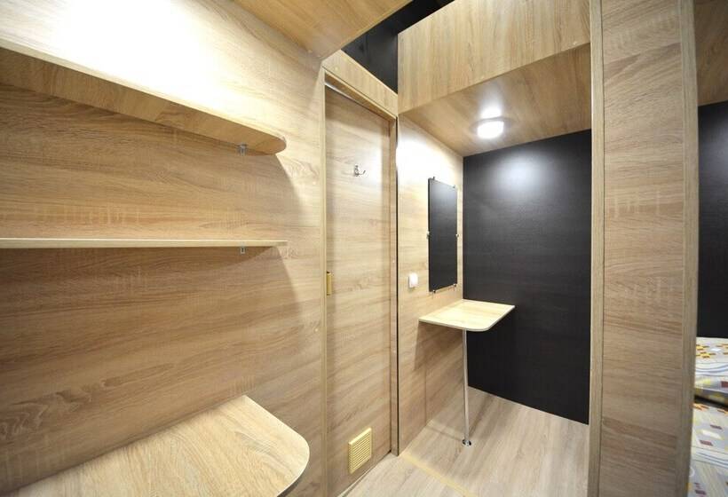 旅馆 Capsule Hotel Aloha