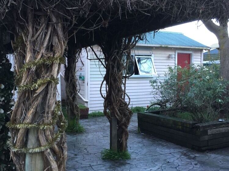 旅馆 Vagabond Backpackers