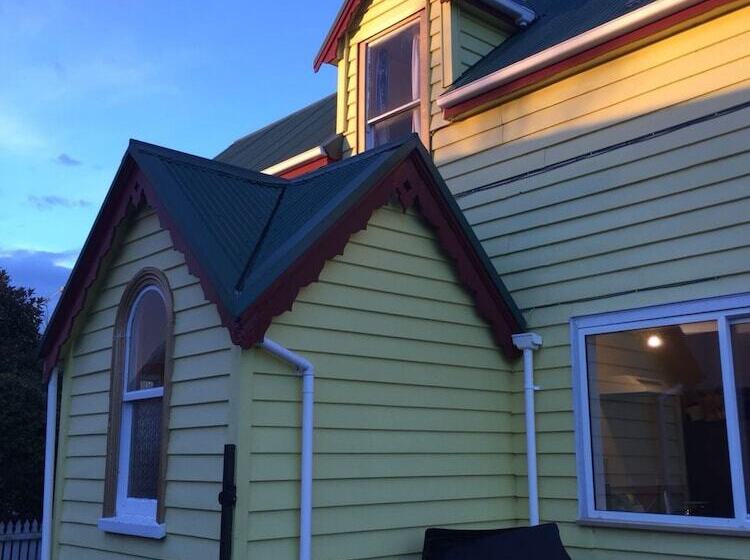 هاستل Vagabond Backpackers