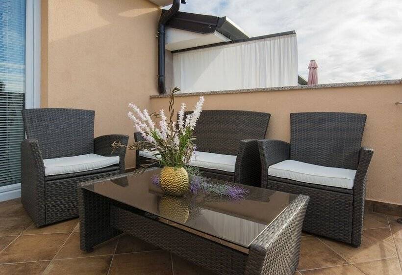 Apartments Villa Nona