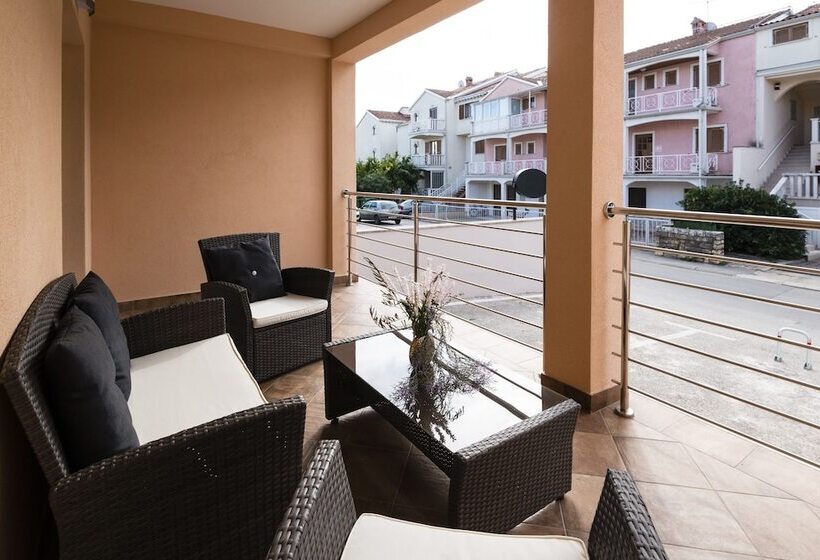 Apartments Villa Nona