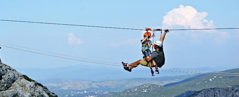 Ark Beach Apartments