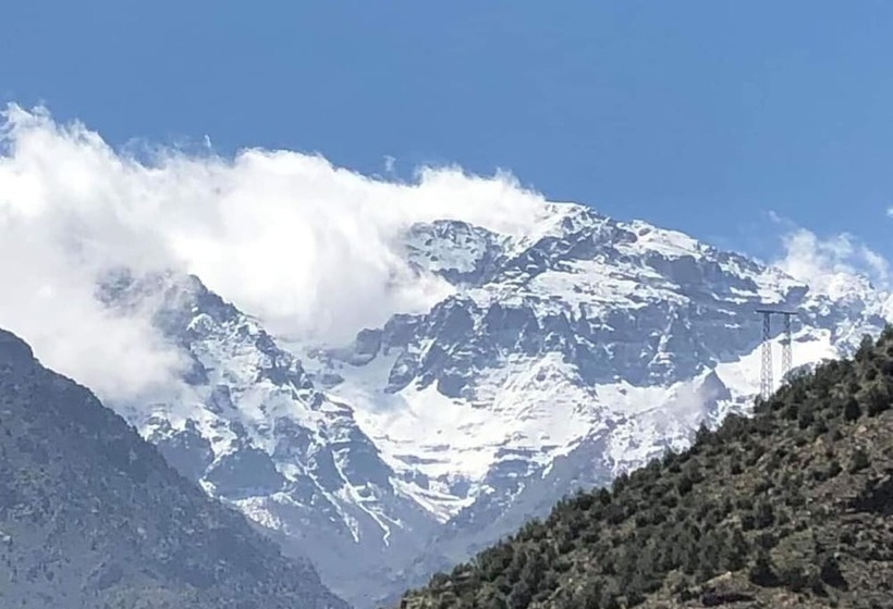 ベッドアンドブレックファースト Berber Family Lodge