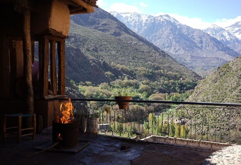 ベッドアンドブレックファースト Berber Family Lodge