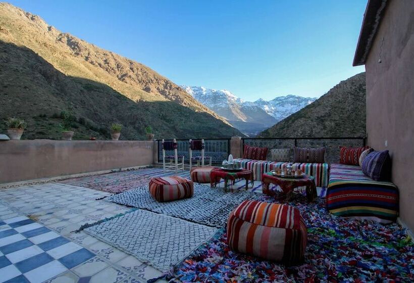 ベッドアンドブレックファースト Berber Family Lodge