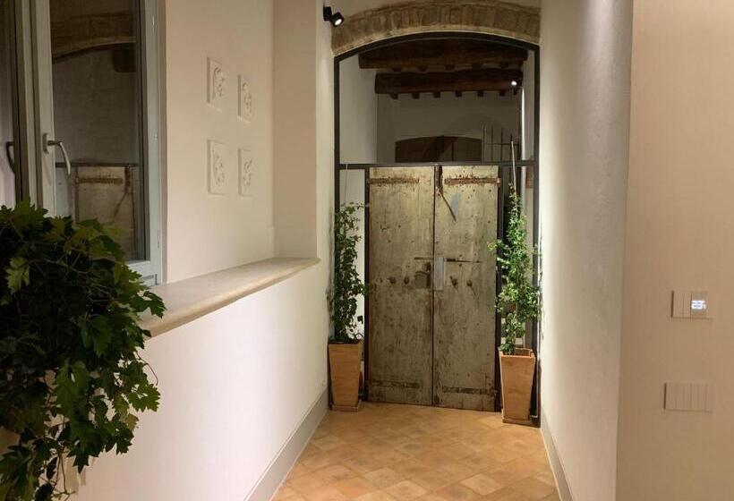 住宿加早餐  La Corte Segreta