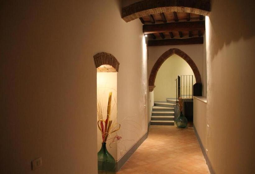 住宿加早餐  La Corte Segreta