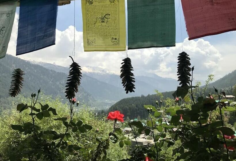 تختخواب و صبحانه Sharda House