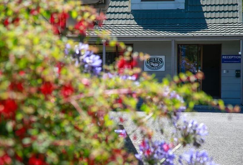 Bulls Motel & Holiday Park