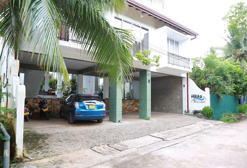 Hikka Boutique