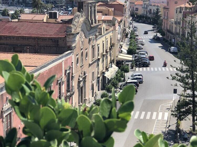 هتل Milazzo Inn Aimori