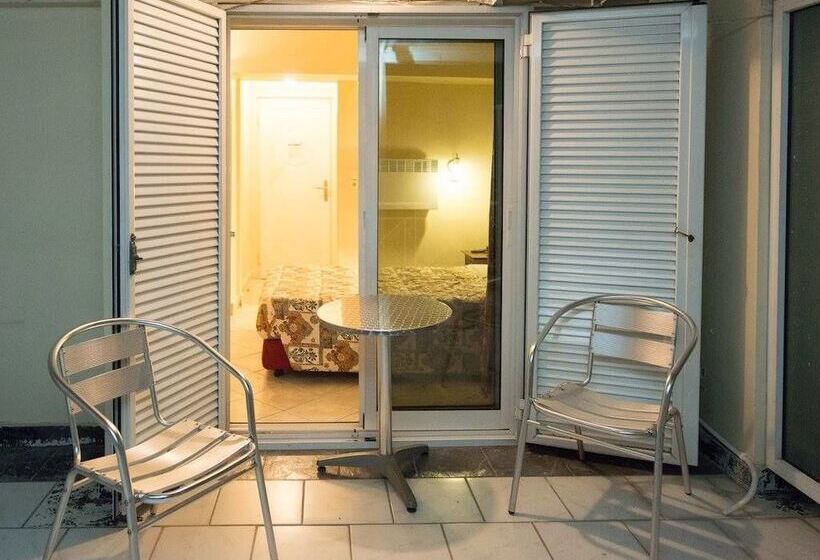 בית מלון כפרי Atlanta