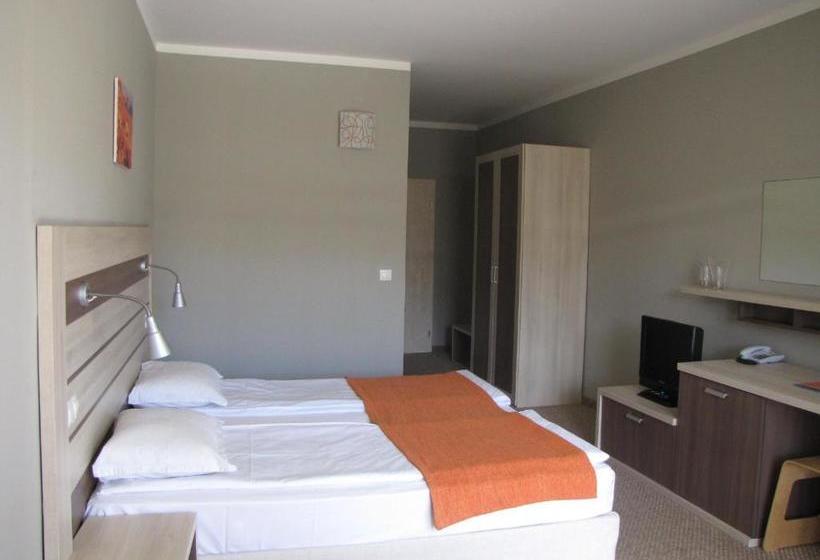 בית מלון כפרי Blue Orange Beach Resort