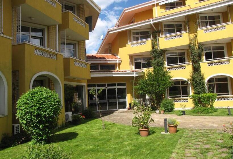 בית מלון כפרי Blue Orange Beach Resort