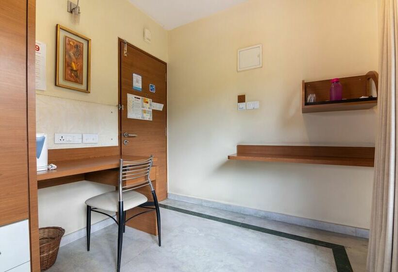 ホテル Compact Villa Lavelle