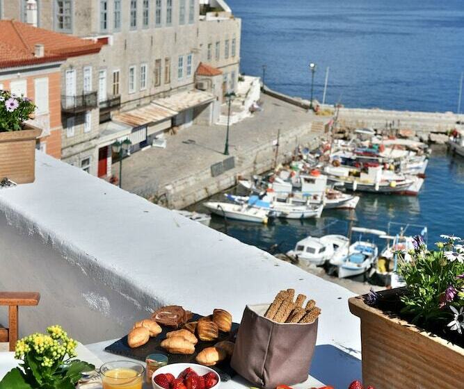 호텔 Douskos Port House