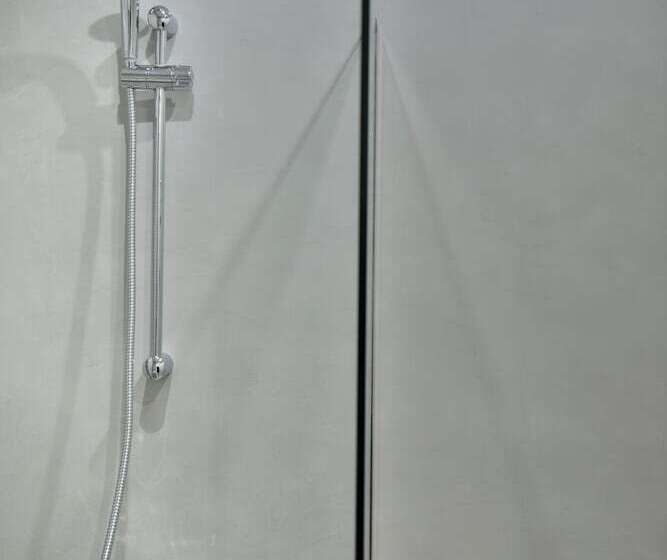 호텔 Douskos Port House