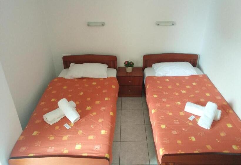 בית מלון כפרי Evagelia