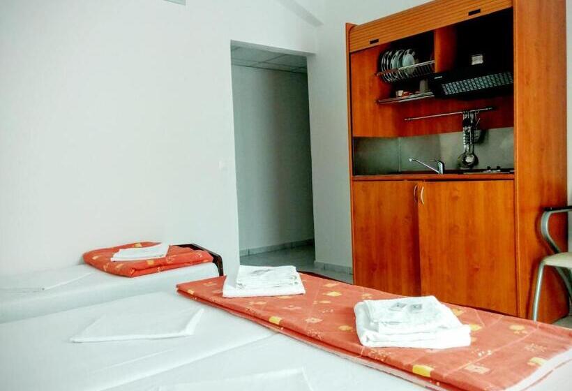 בית מלון כפרי Evagelia