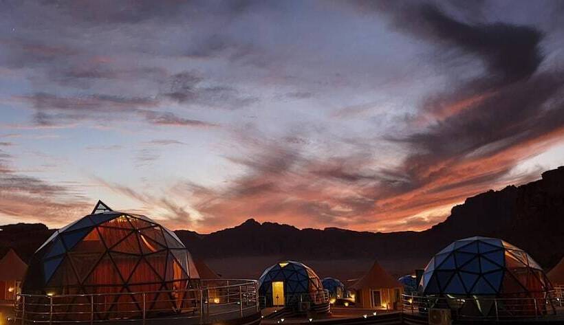 هتل Memories Aicha Luxury Camp