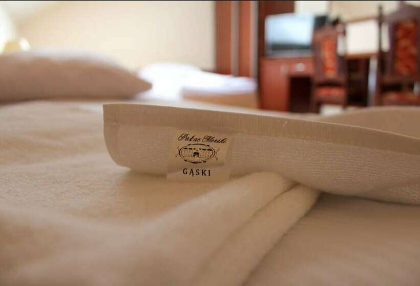 בית מלון כפרי Pałac Morski