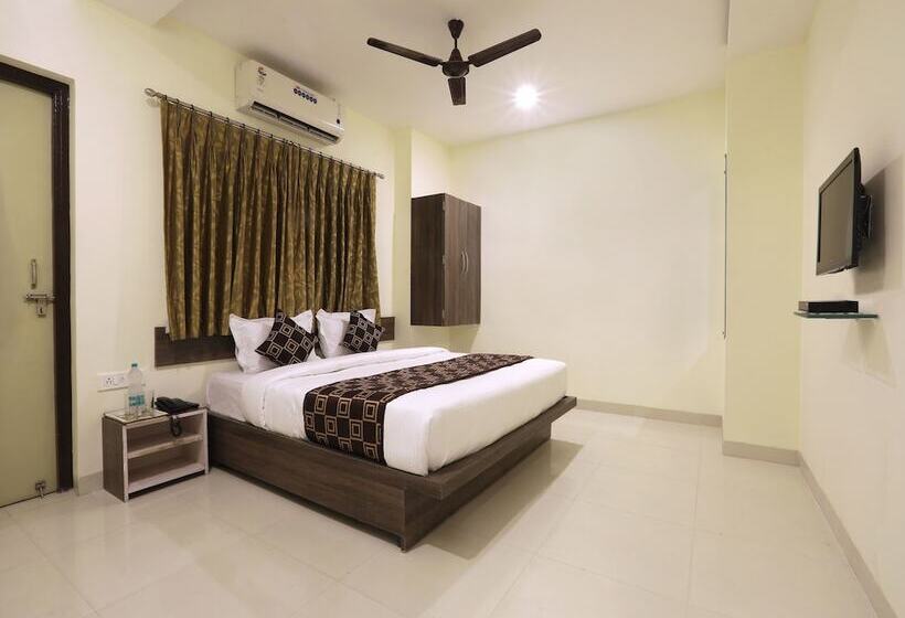 فندق Platinum Inn