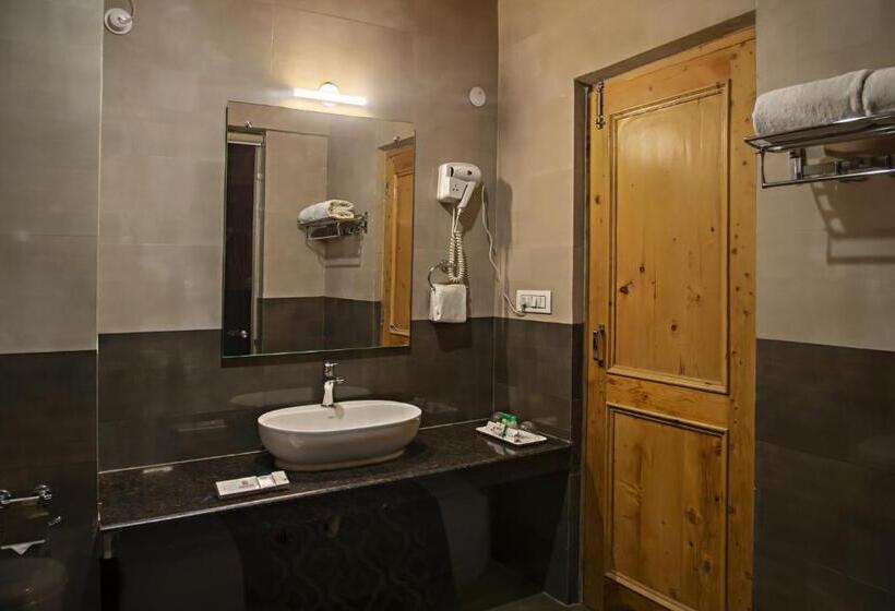 هتل Primo Resorts