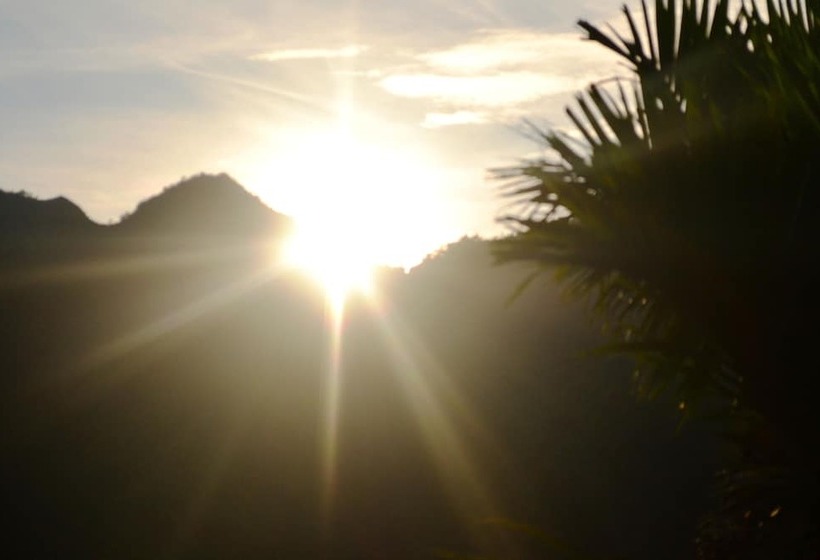 בית מלון כפרי Ramons Native Homestay And Restaurant