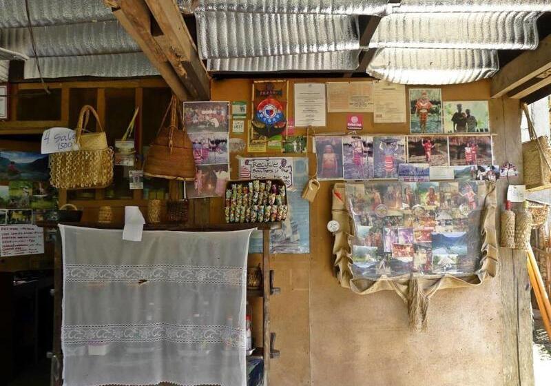 호텔 Ramons Native Homestay And Restaurant