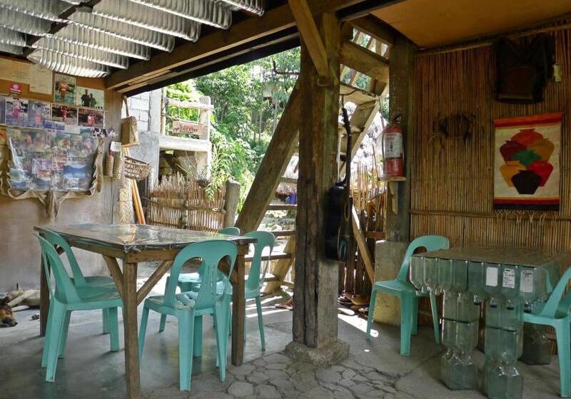 호텔 Ramons Native Homestay And Restaurant