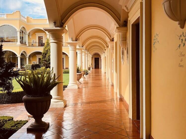 فندق Real Hacienda Santo Tomás