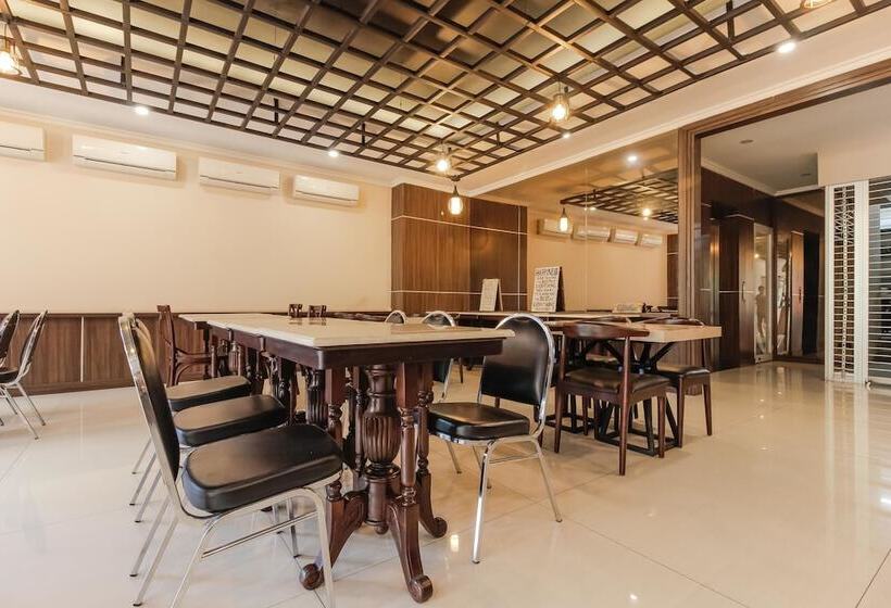 酒店 Reddoorz Plus @ Thamrin