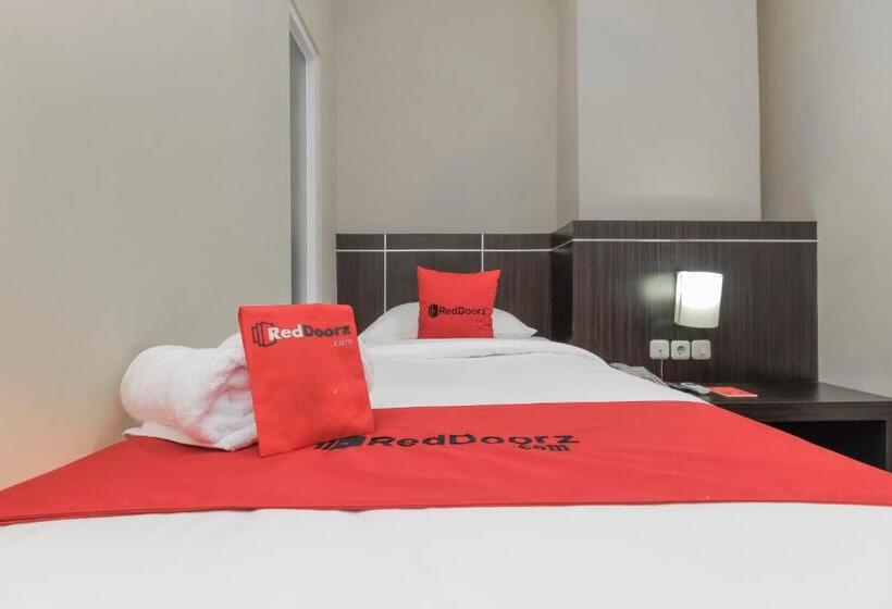 호텔 Reddoorz Plus @ Thamrin