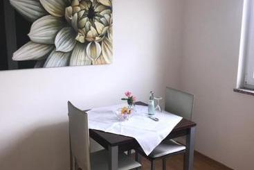 هتل Ristorante  Dall  Italiano Rocco